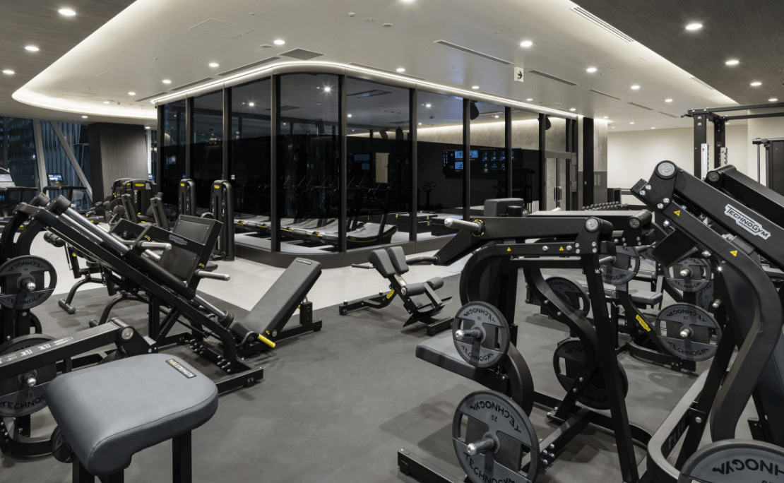 TRAINING & HIIT トレーニングジム①